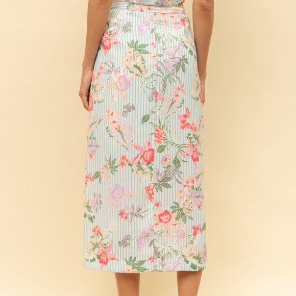 HEM & THREAD Floral Button-Front Midi Skirt | Mint Stripe Garden Print - Picture 4 of 8